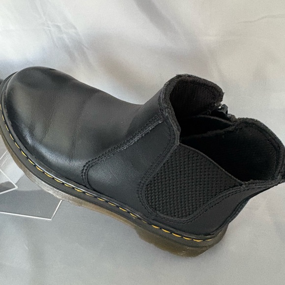Dr.Martens Kids Black Chelsea Boots (used w/slight blemish) - Picture 7 of 12